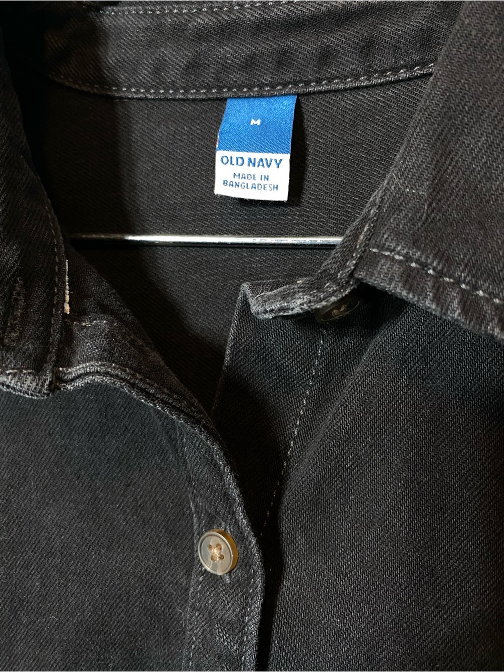 🆕 Black Denim Button Up Boyfriend Shirt Old Navy - Picture 7 of 9
